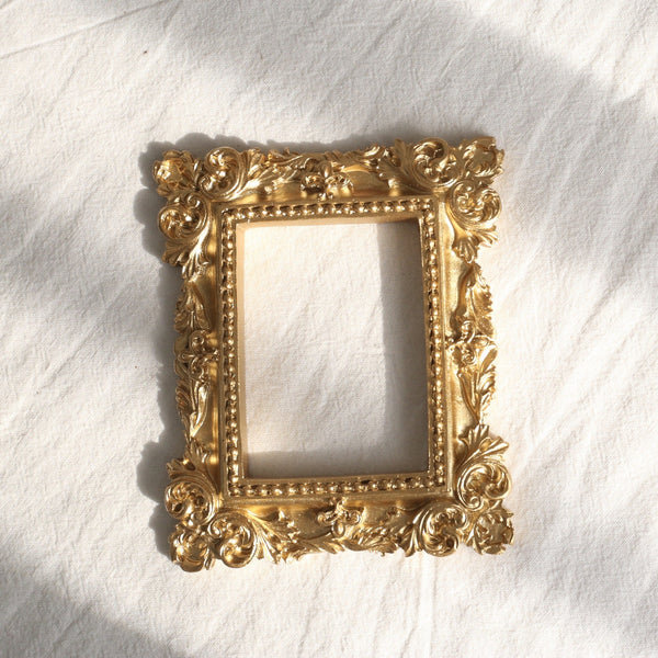 Golden Retro Photo Frame Props